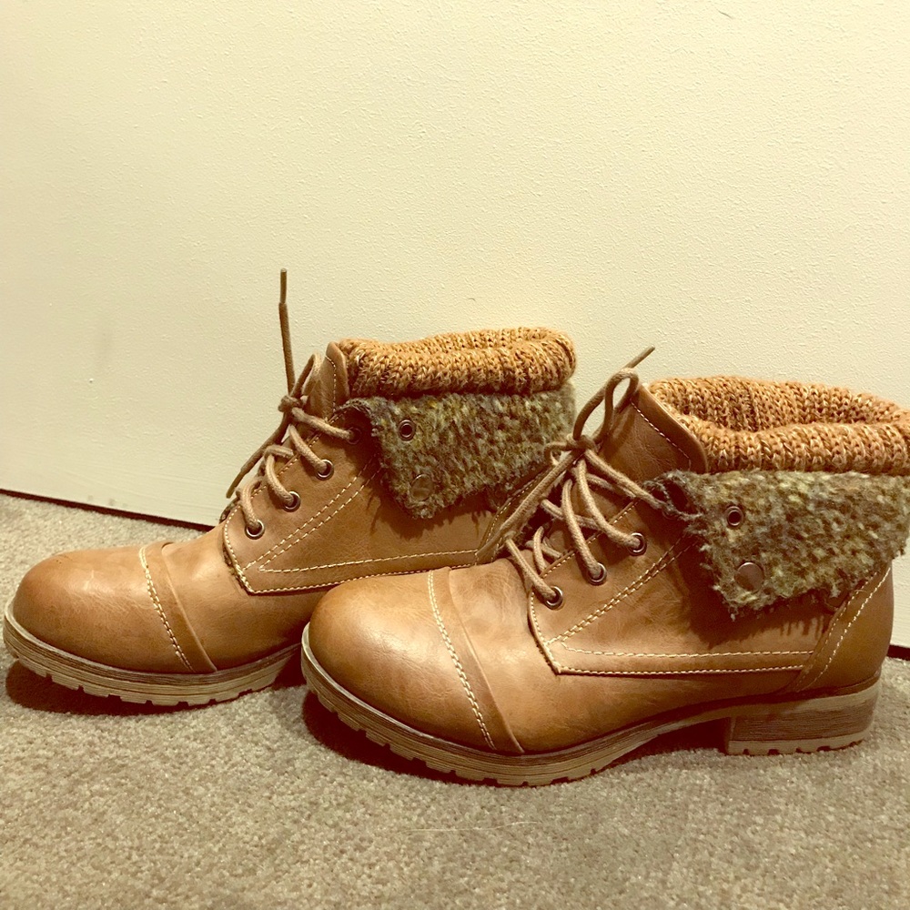 Sweater lined boots/booties